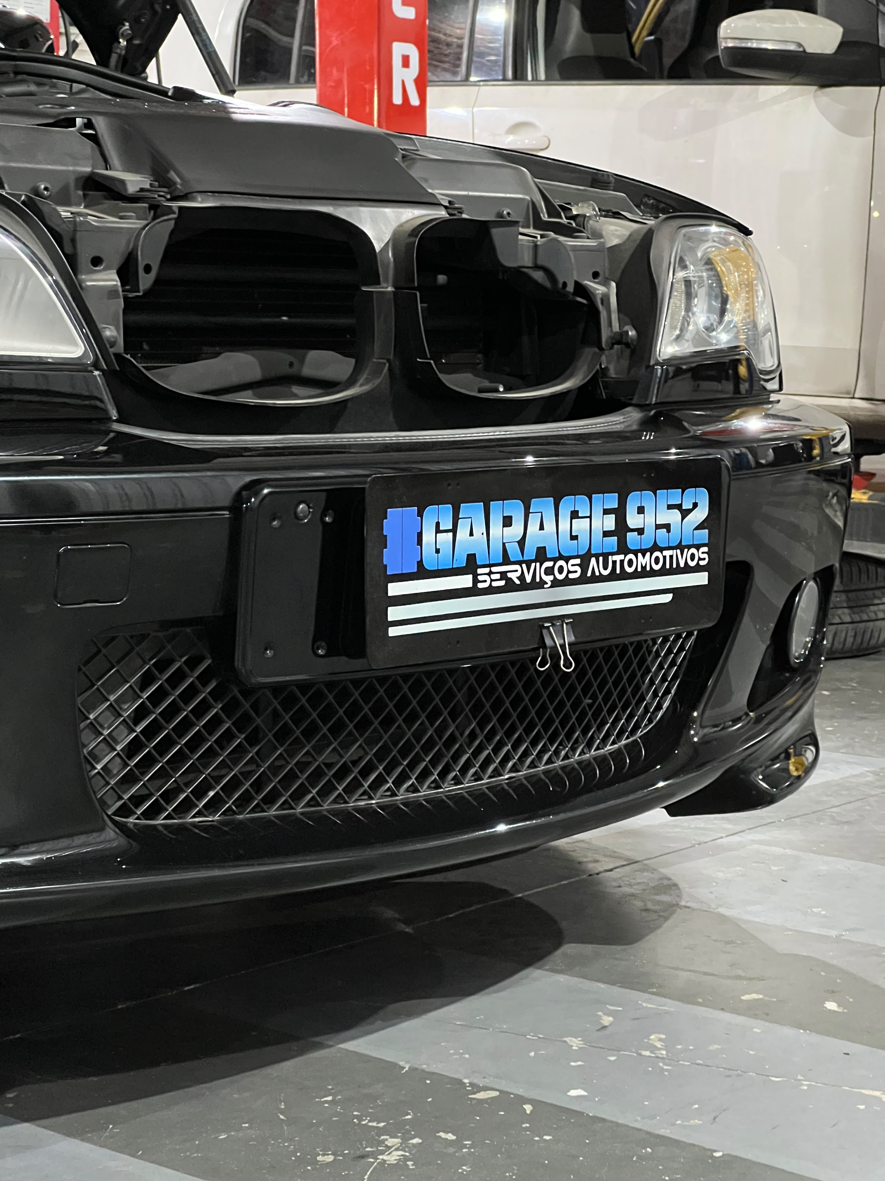 Detalhe de veículo na Garage 952